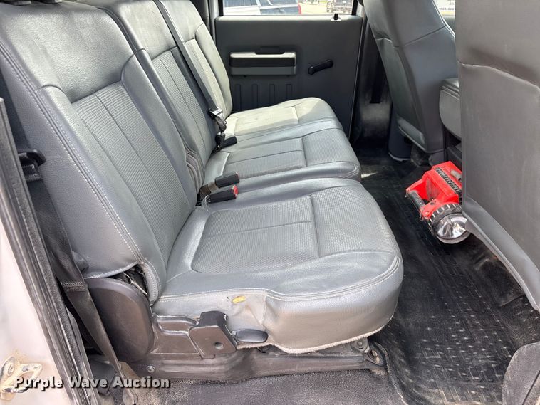 image for item FG0562 2016 Ford F450 Super Duty Crew Cab flatbed truck