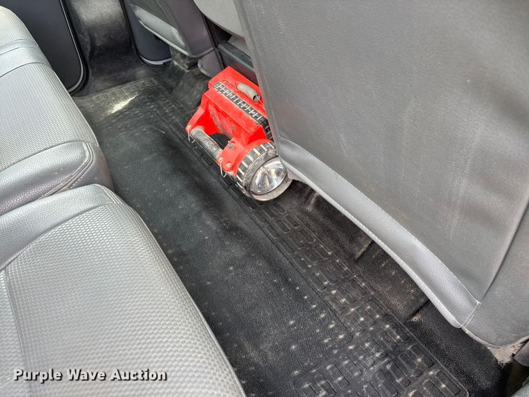 image for item FG0562 2016 Ford F450 Super Duty Crew Cab flatbed truck