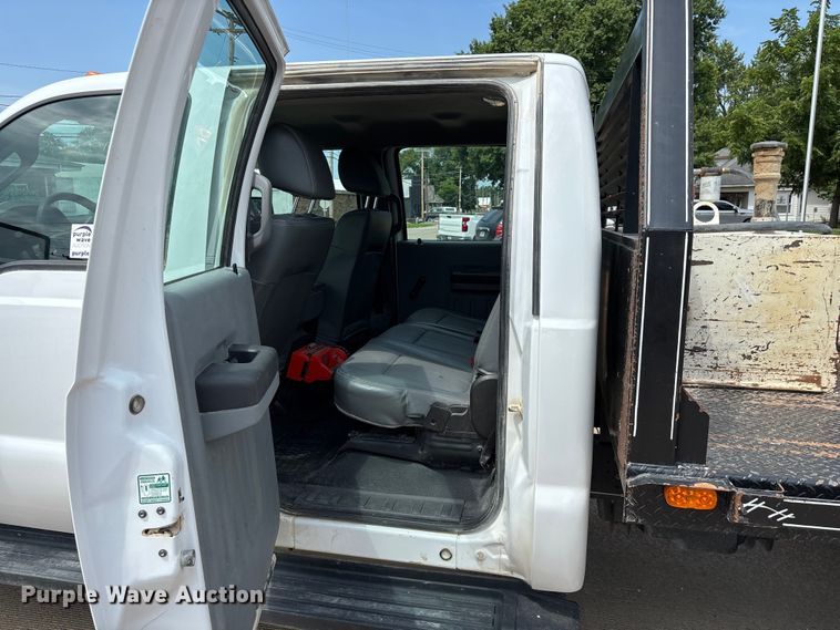 image for item FG0562 2016 Ford F450 Super Duty Crew Cab flatbed truck