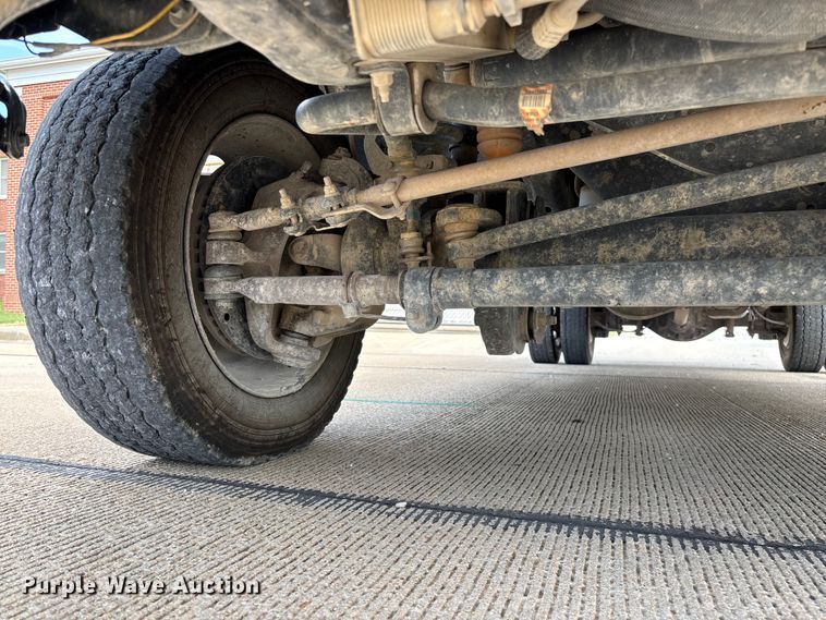 image for item FG0562 2016 Ford F450 Super Duty Crew Cab flatbed truck