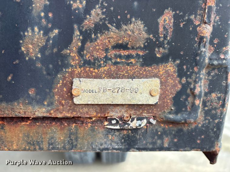 image for item FG0563 1993 Ford F350 flatbed pickup truck