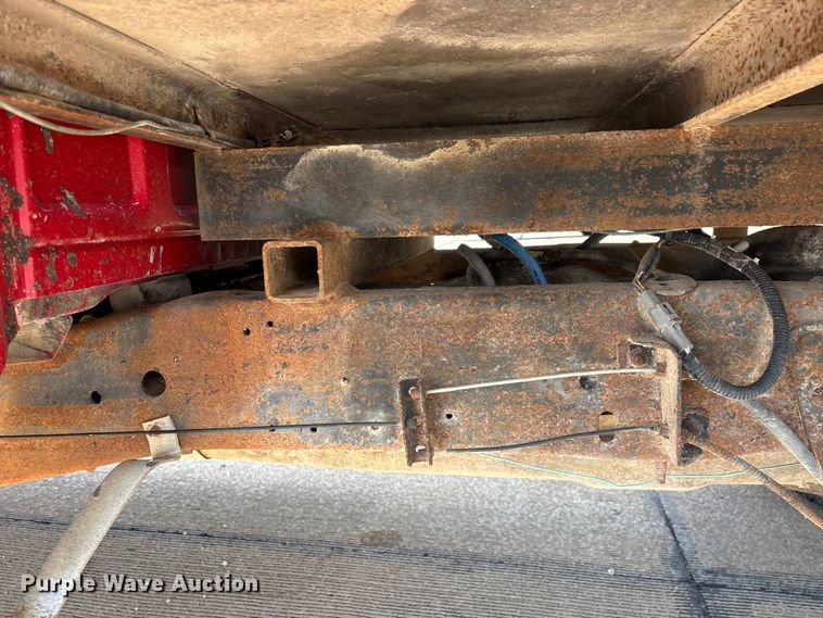 image for item FG0563 1993 Ford F350 flatbed pickup truck