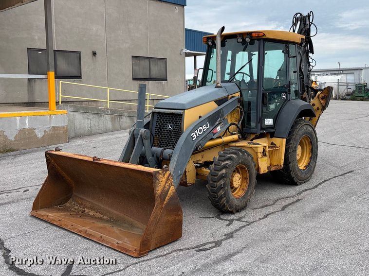 2007 John Deere 310SJ backhoe