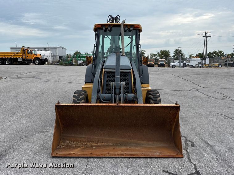 image for item FG0566 2007 John Deere 310SJ backhoe