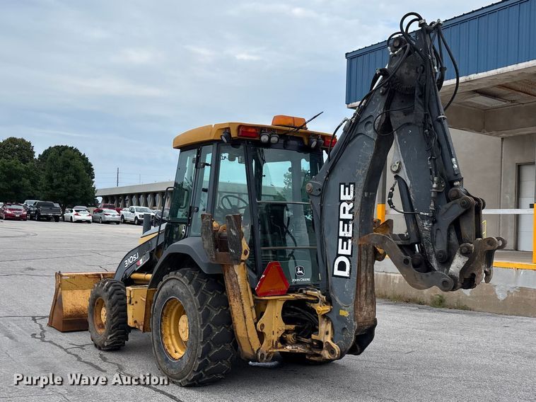 image for item FG0566 2007 John Deere 310SJ backhoe