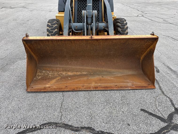 image for item FG0566 2007 John Deere 310SJ backhoe