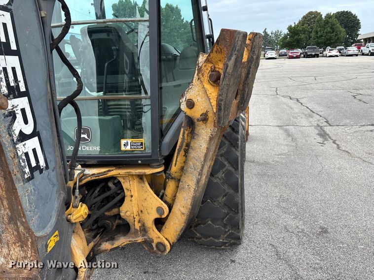 image for item FG0566 2007 John Deere 310SJ backhoe