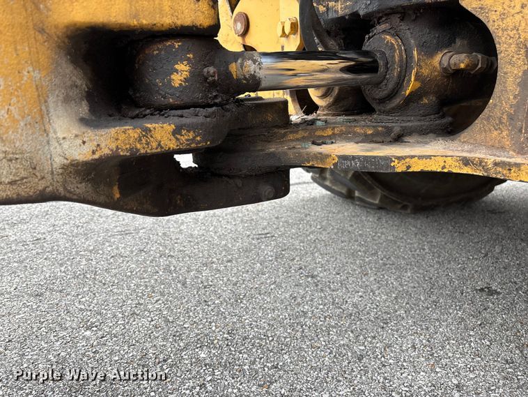 image for item FG0566 2007 John Deere 310SJ backhoe