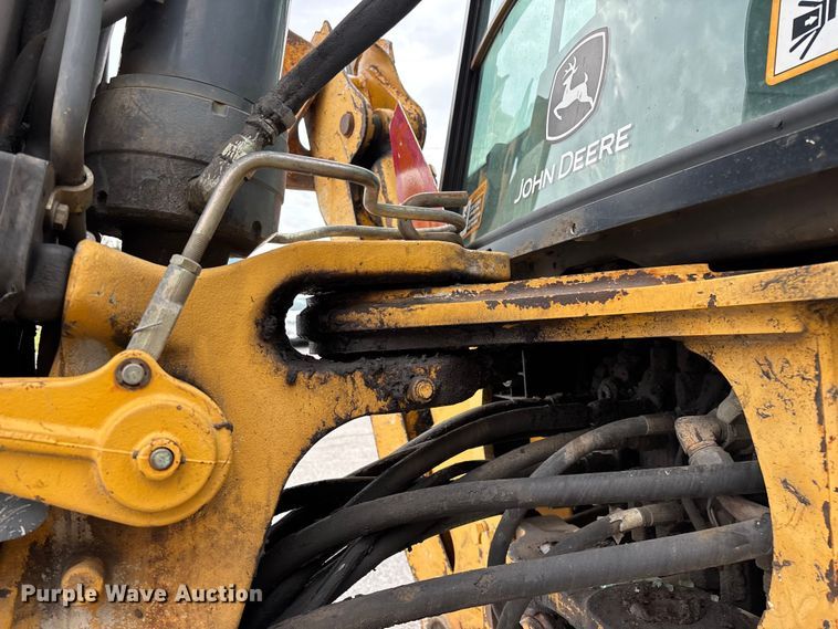 image for item FG0566 2007 John Deere 310SJ backhoe