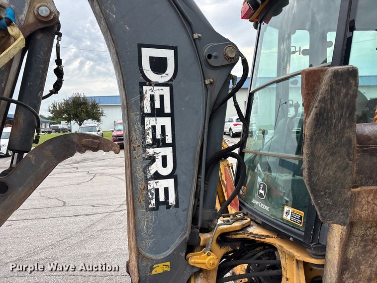 image for item FG0566 2007 John Deere 310SJ backhoe