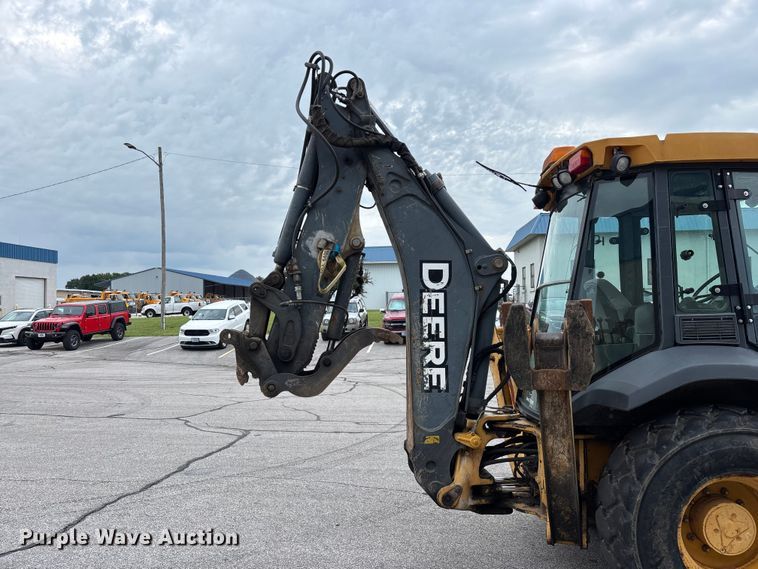image for item FG0566 2007 John Deere 310SJ backhoe