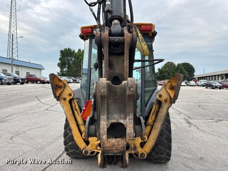 image for item FG0566 2007 John Deere 310SJ backhoe