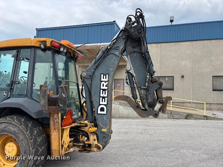 image for item FG0566 2007 John Deere 310SJ backhoe