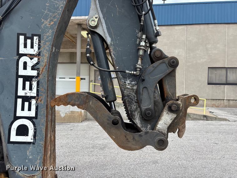 image for item FG0566 2007 John Deere 310SJ backhoe