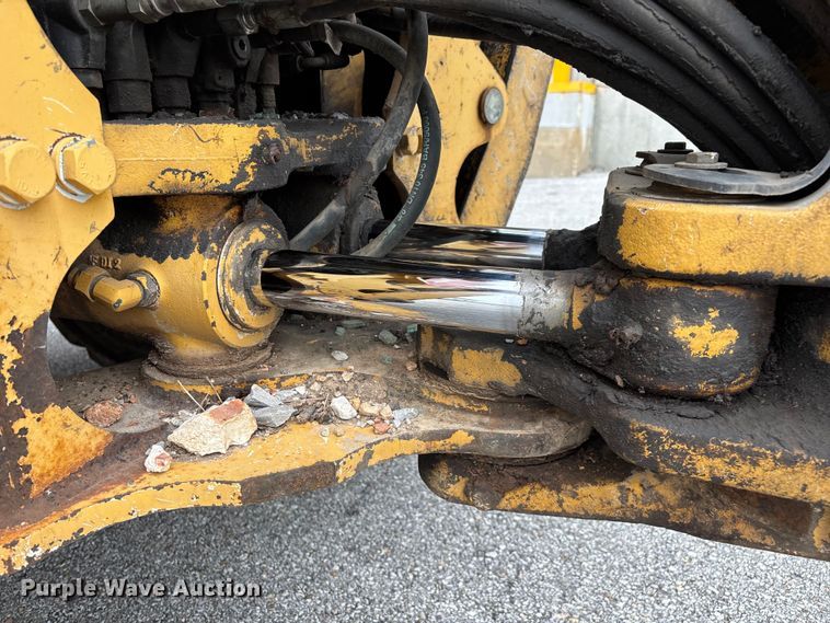 image for item FG0566 2007 John Deere 310SJ backhoe