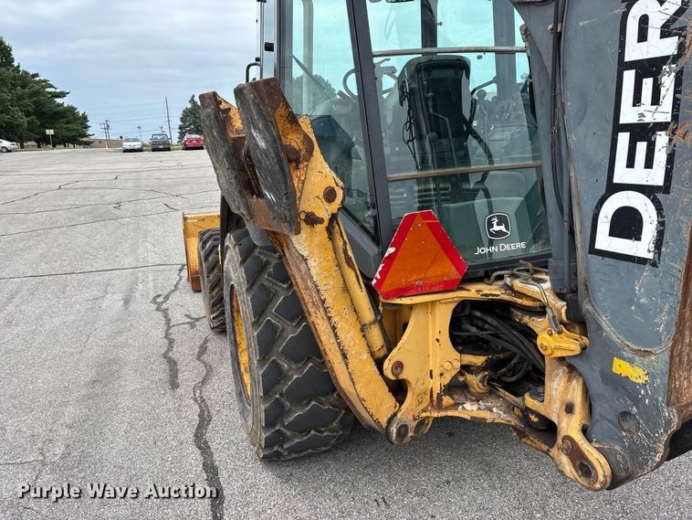 image for item FG0566 2007 John Deere 310SJ backhoe