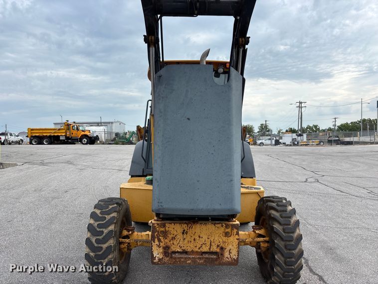 image for item FG0566 2007 John Deere 310SJ backhoe
