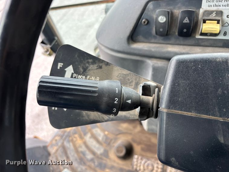 image for item FG0566 2007 John Deere 310SJ backhoe