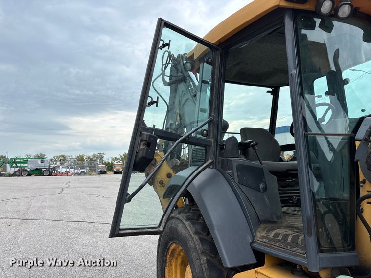 image for item FG0566 2007 John Deere 310SJ backhoe
