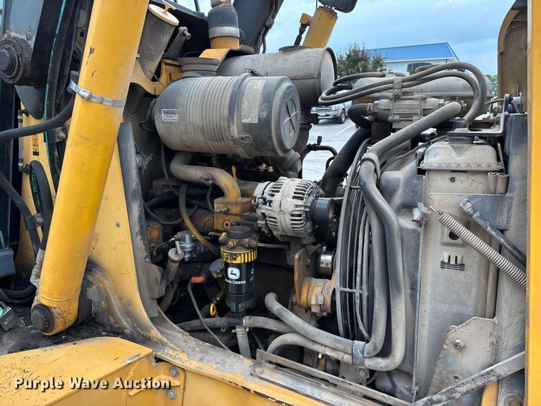 image for item FG0566 2007 John Deere 310SJ backhoe