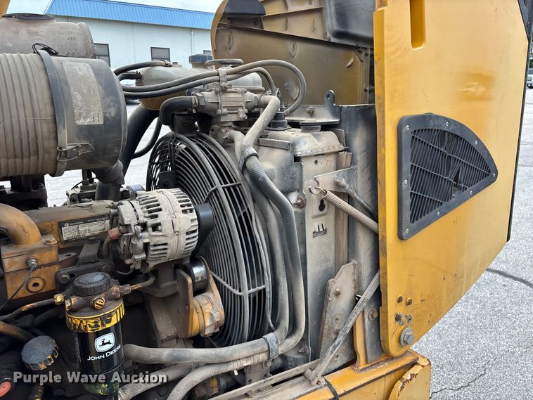 image for item FG0566 2007 John Deere 310SJ backhoe