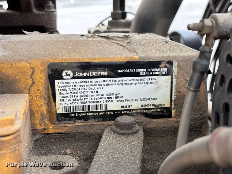 image for item FG0566 2007 John Deere 310SJ backhoe