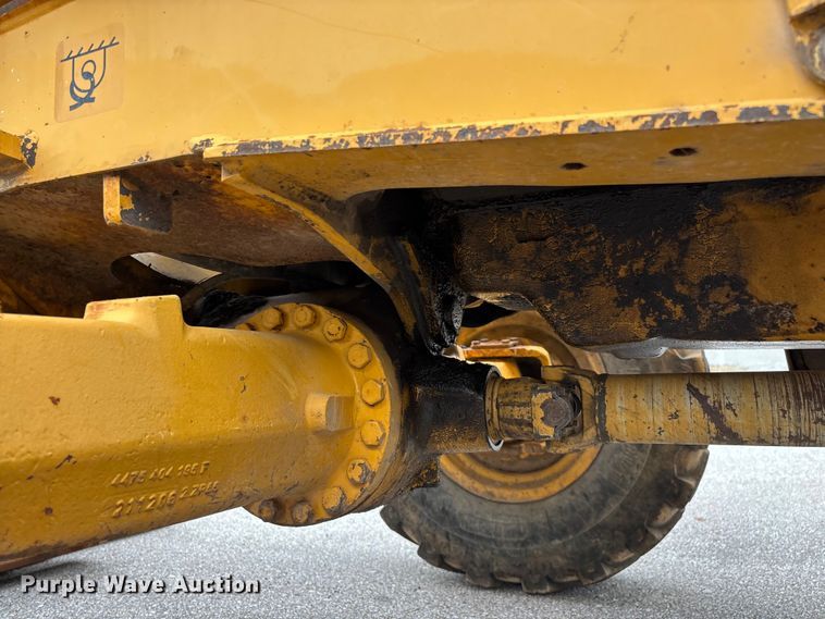 image for item FG0566 2007 John Deere 310SJ backhoe