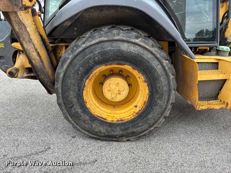 image for item FG0566 2007 John Deere 310SJ backhoe