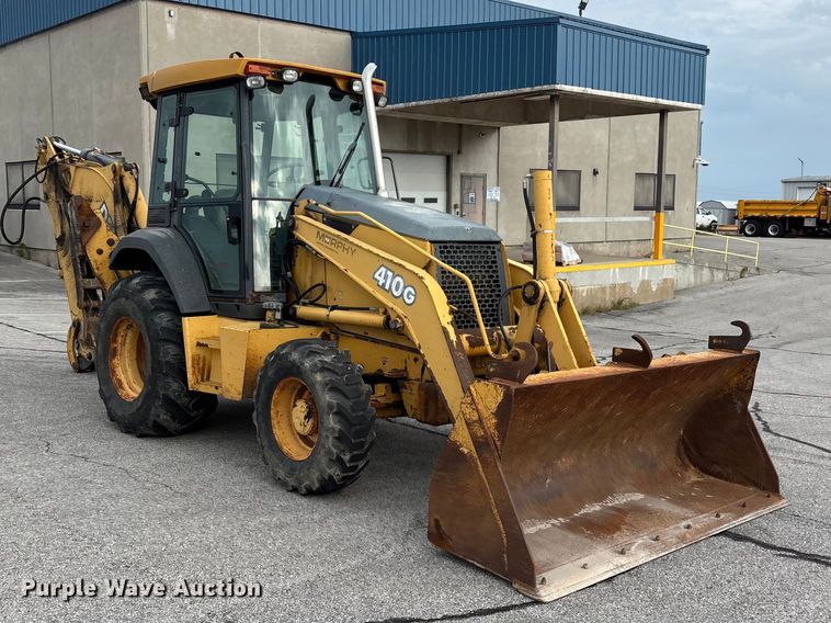 image for item FG0567 2003 John Deere 410G backhoe