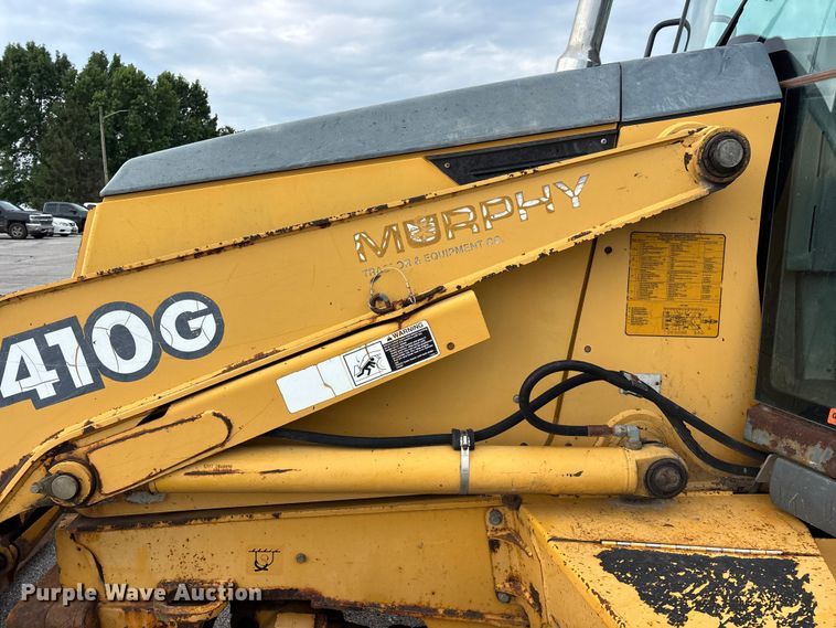 image for item FG0567 2003 John Deere 410G backhoe