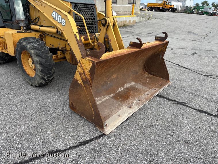 image for item FG0567 2003 John Deere 410G backhoe