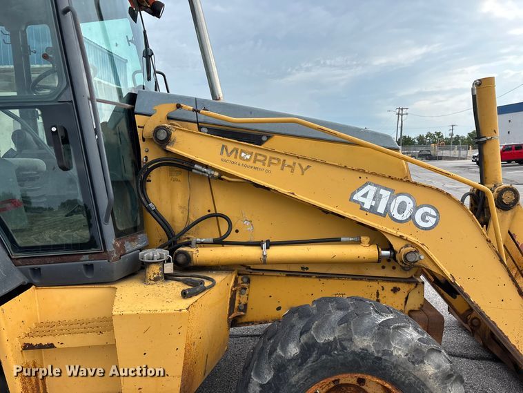 image for item FG0567 2003 John Deere 410G backhoe