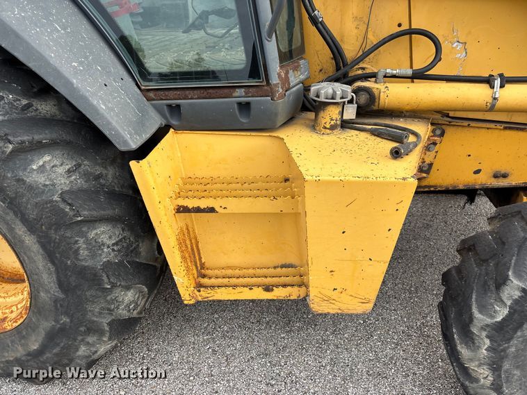 image for item FG0567 2003 John Deere 410G backhoe