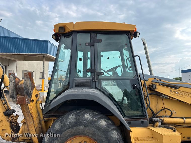 image for item FG0567 2003 John Deere 410G backhoe