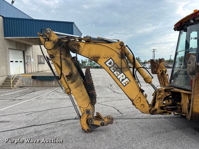image for item FG0567 2003 John Deere 410G backhoe