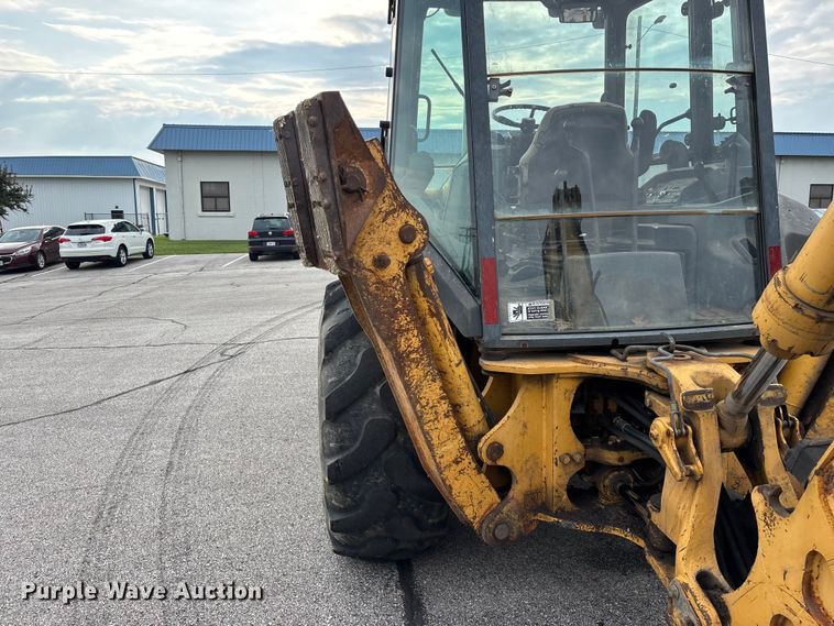 image for item FG0567 2003 John Deere 410G backhoe