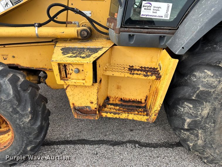 image for item FG0567 2003 John Deere 410G backhoe