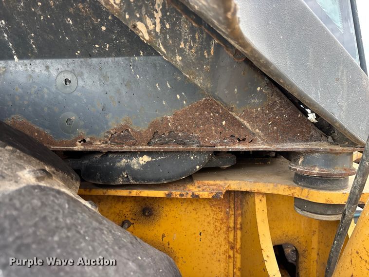 image for item FG0567 2003 John Deere 410G backhoe
