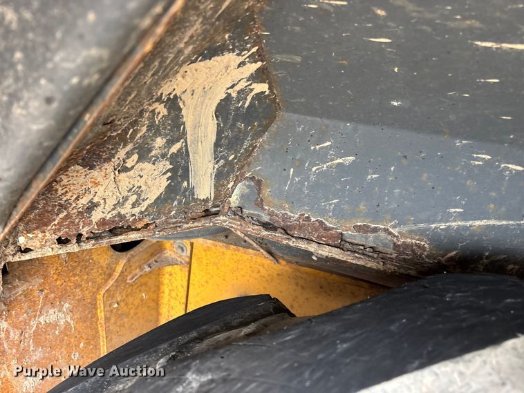 image for item FG0567 2003 John Deere 410G backhoe