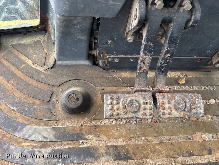 image for item FG0567 2003 John Deere 410G backhoe