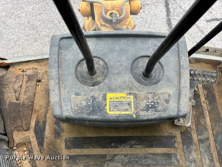 image for item FG0567 2003 John Deere 410G backhoe