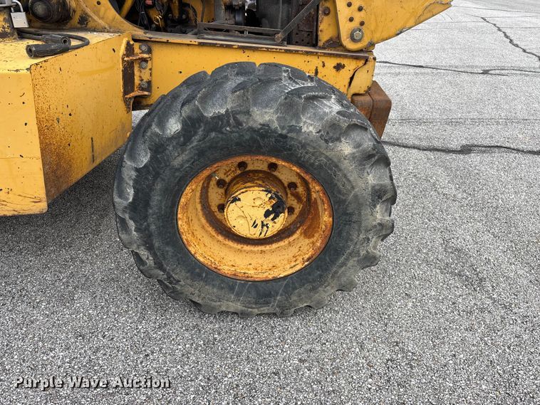 image for item FG0567 2003 John Deere 410G backhoe