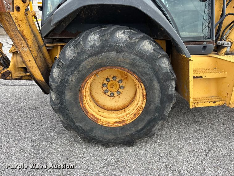 image for item FG0567 2003 John Deere 410G backhoe