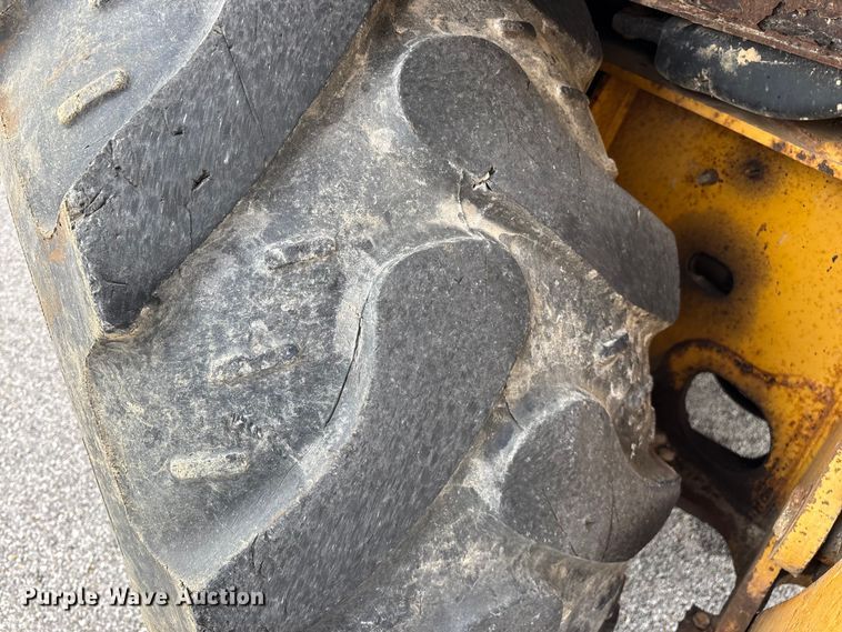 image for item FG0567 2003 John Deere 410G backhoe