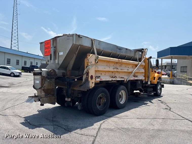 image for item FG0568 2010 International 7500 SFA dump truck