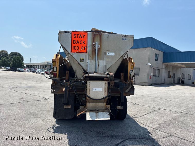 image for item FG0568 2010 International 7500 SFA dump truck