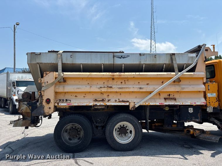 image for item FG0568 2010 International 7500 SFA dump truck