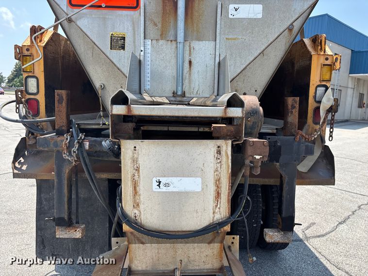 image for item FG0568 2010 International 7500 SFA dump truck