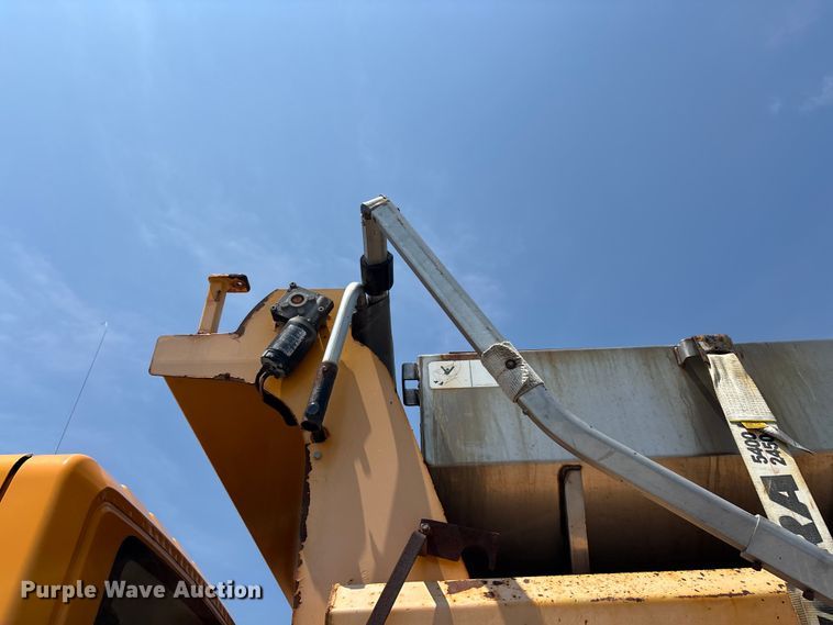 image for item FG0568 2010 International 7500 SFA dump truck