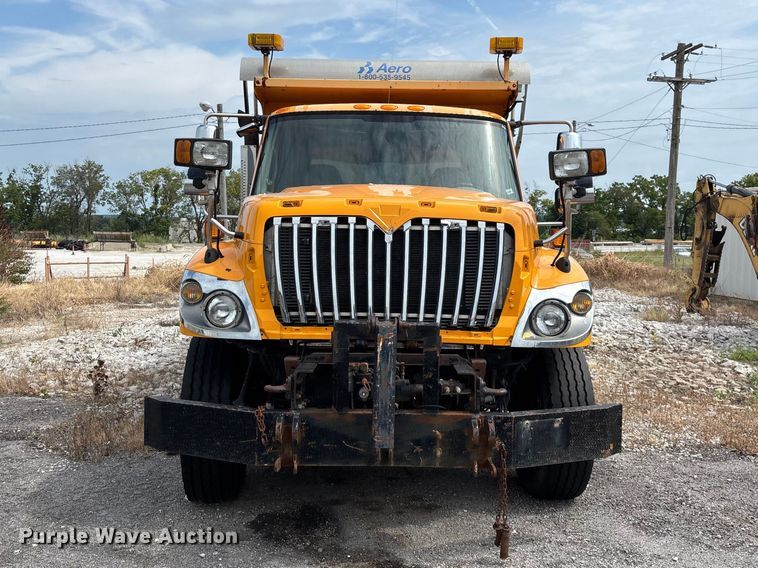 image for item FG0569 2008 International 7500 SFA dump truck